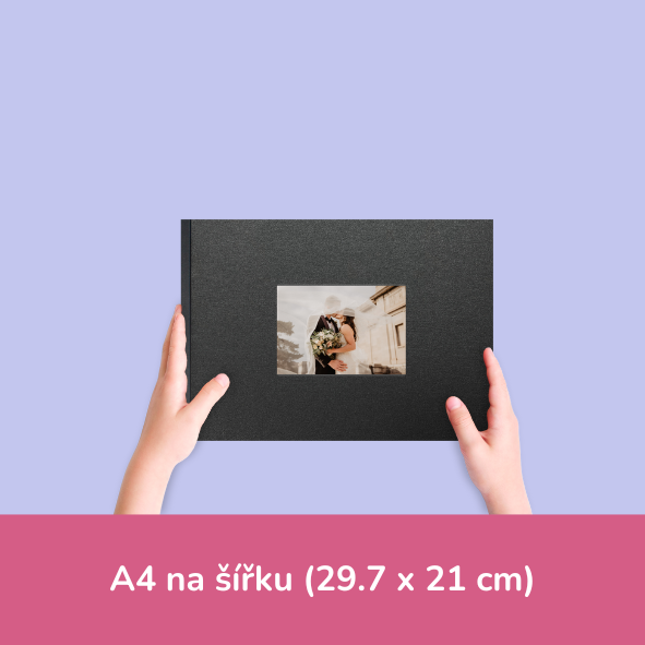 Antracitová fotokniha ve formátu A4 na šířku